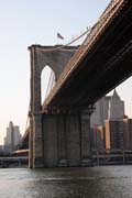 Brooklyn Bridge, Manhattan, New York. Spojen stty americk.