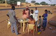 Restaurace u silnice, okol Podoru. Senegal.