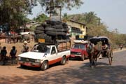 Lokln doprava. Jin od Yangonu. Myanmar (Barma).