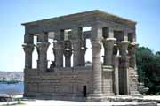 Chrm Philae u Asuanu. Egypt.