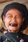 ena z kmene Eng (nkdy nazvan t Ann i black teeth people), okol msta Kengtung. Myanmar (Barma).